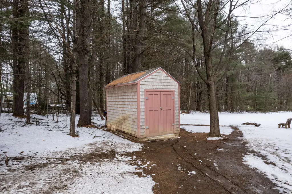 341 Sumner Road Leeds ME 04263