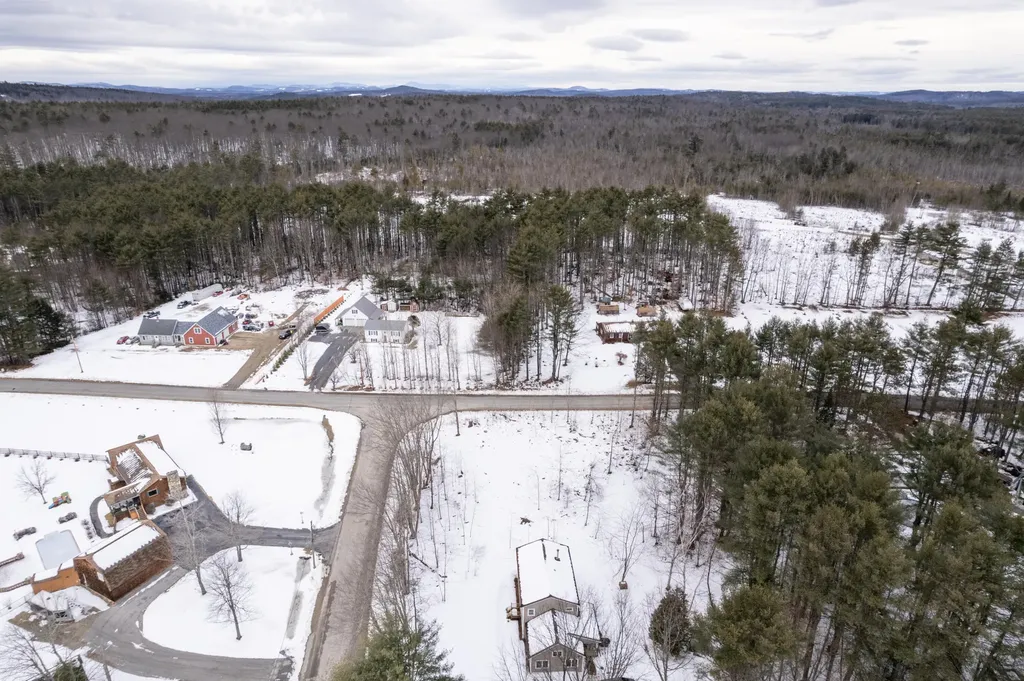 341 Sumner Road Leeds ME 04263