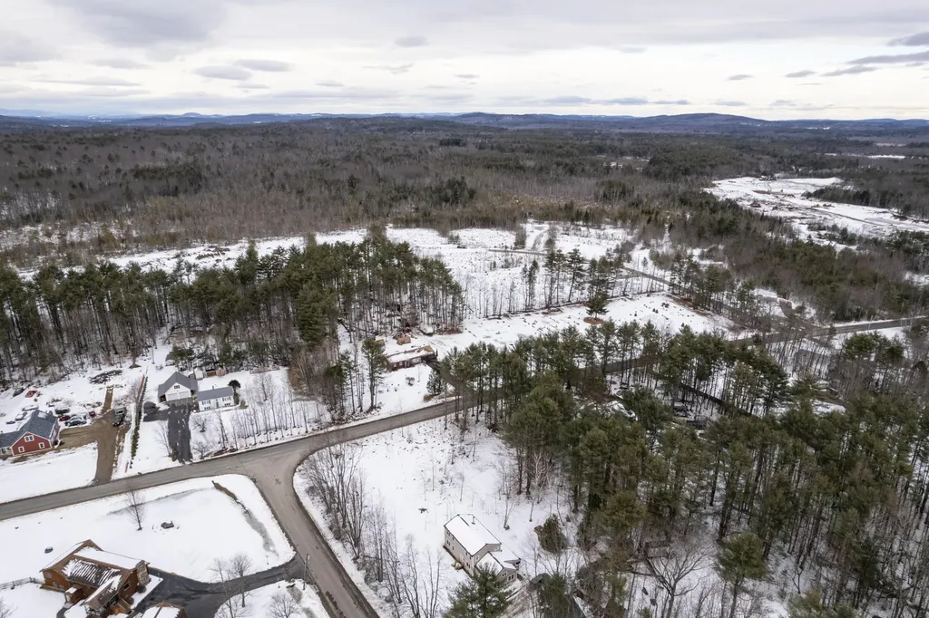 341 Sumner Road Leeds ME 04263