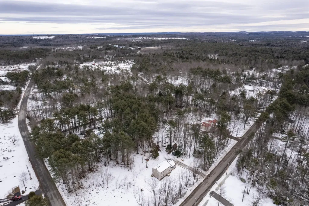 341 Sumner Road Leeds ME 04263