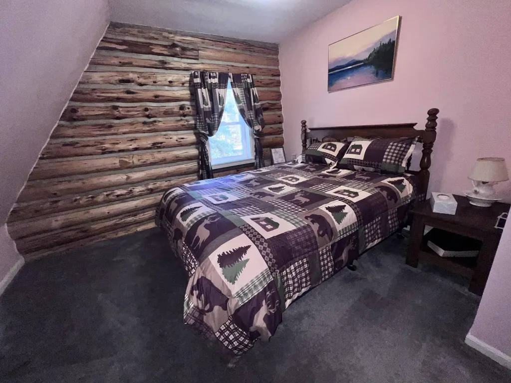 16 Cameron Road Lincoln Plt ME 04970