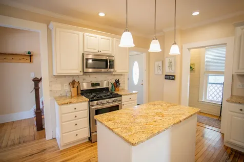 82 Montgomery Street Bangor ME 04401