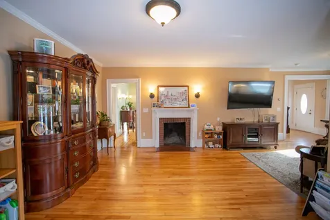82 Montgomery Street Bangor ME 04401