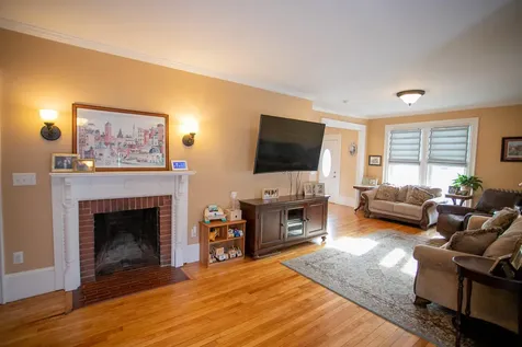 82 Montgomery Street Bangor ME 04401