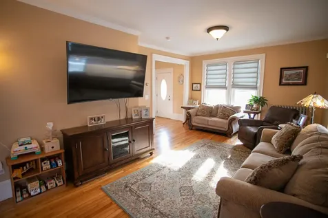 82 Montgomery Street Bangor ME 04401