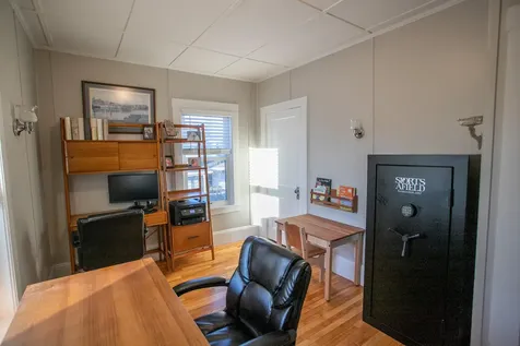 82 Montgomery Street Bangor ME 04401