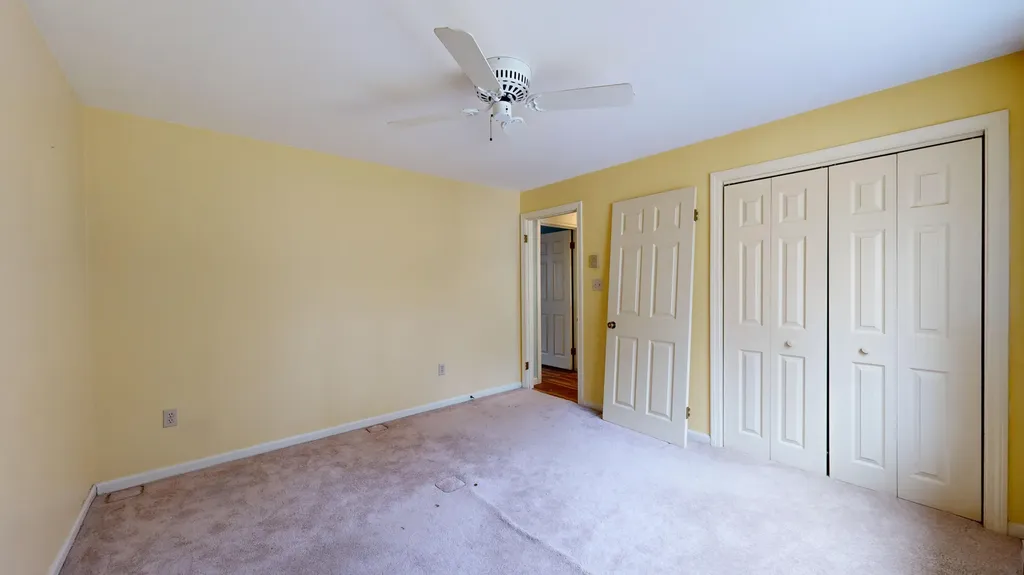 48 Colonial Way Auburn ME 04210
