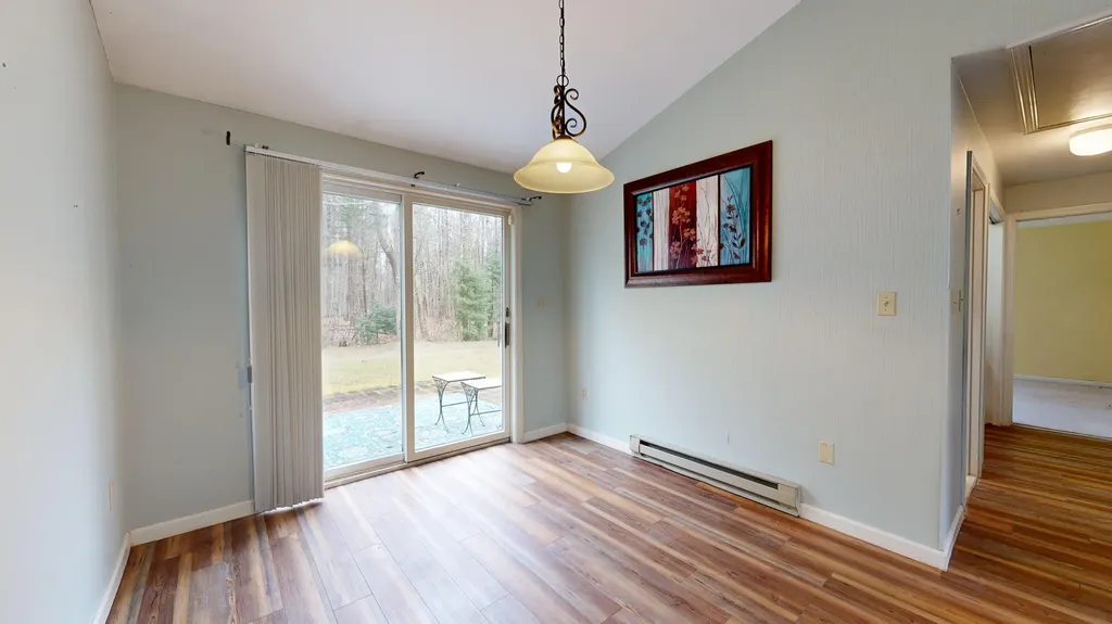 48 Colonial Way Auburn ME 04210