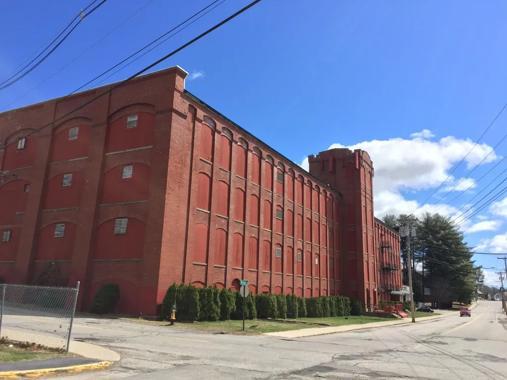 5 Water Street Sanford ME 04083