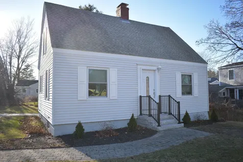 22 Halet Street Portland ME 04102