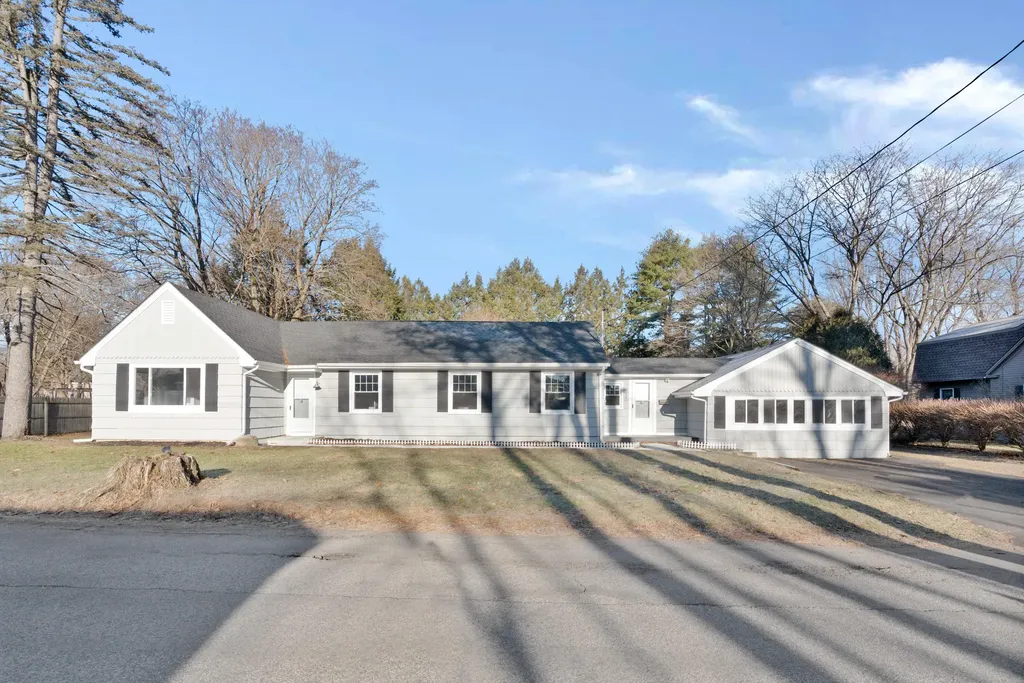 71 Robie Street Gorham ME 04038