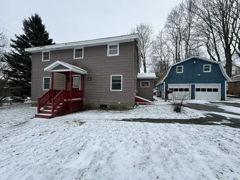16 Davis Street Old Town ME 04468