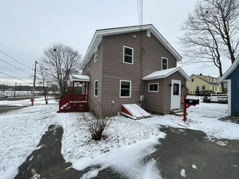 16 Davis Street Old Town ME 04468