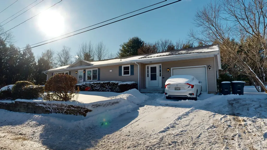 123 Old Lisbon Road Lewiston ME 04240