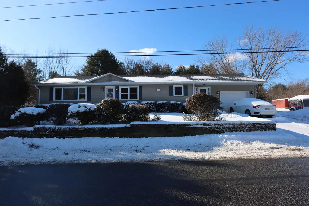 123 Old Lisbon Road Lewiston ME 04240