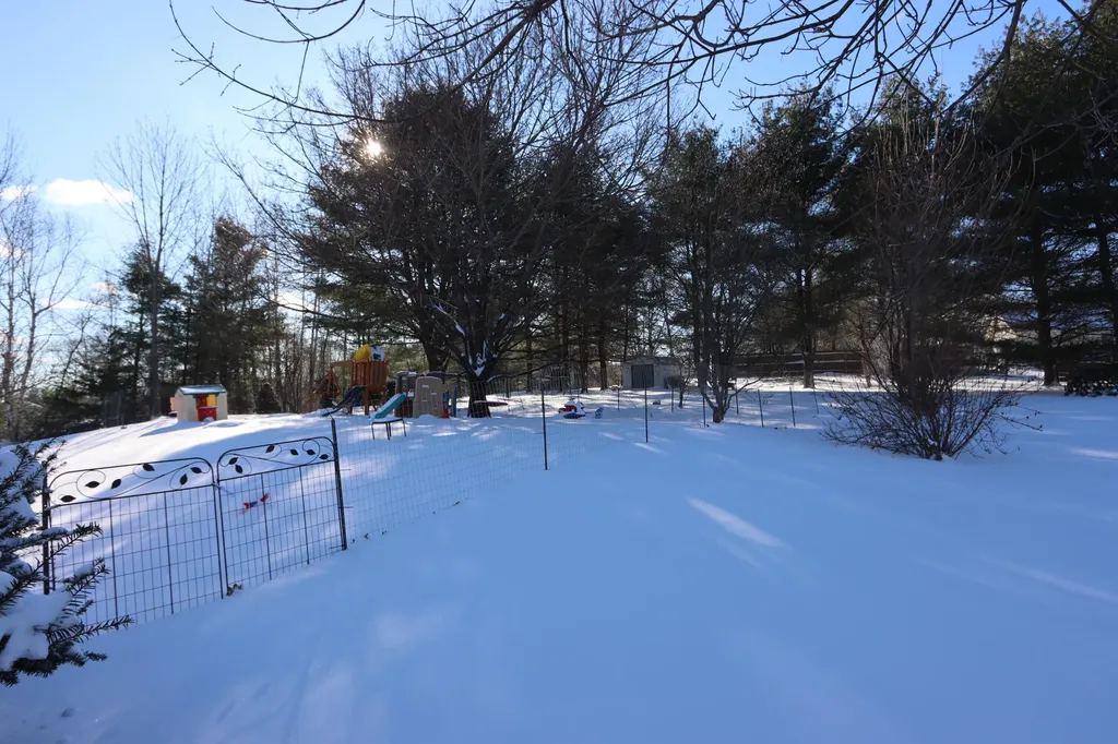 123 Old Lisbon Road Lewiston ME 04240