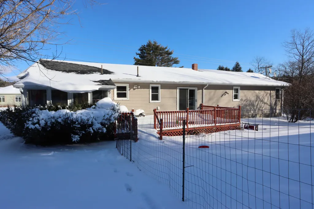 123 Old Lisbon Road Lewiston ME 04240