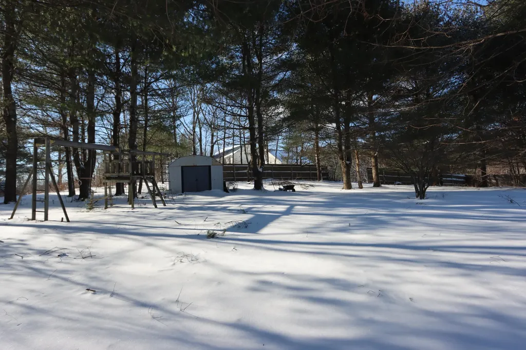 123 Old Lisbon Road Lewiston ME 04240