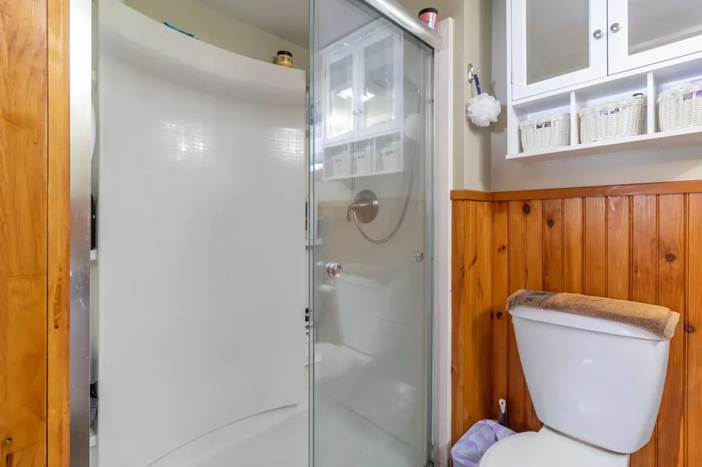 26 Worcester Way Lincoln ME 04457