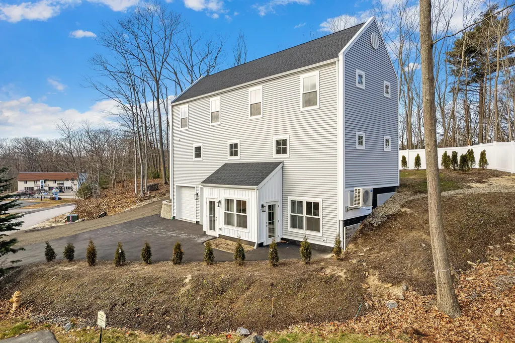 9 Village Green Drive Kittery ME 03904