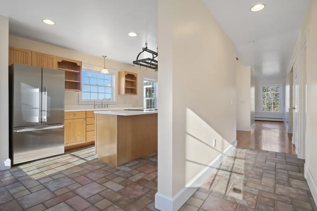 20 Orchard Lane New Gloucester ME 04260