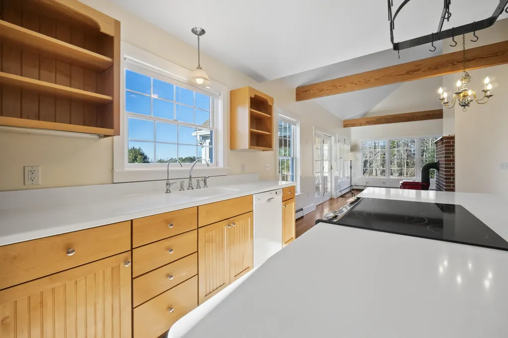 20 Orchard Lane New Gloucester ME 04260