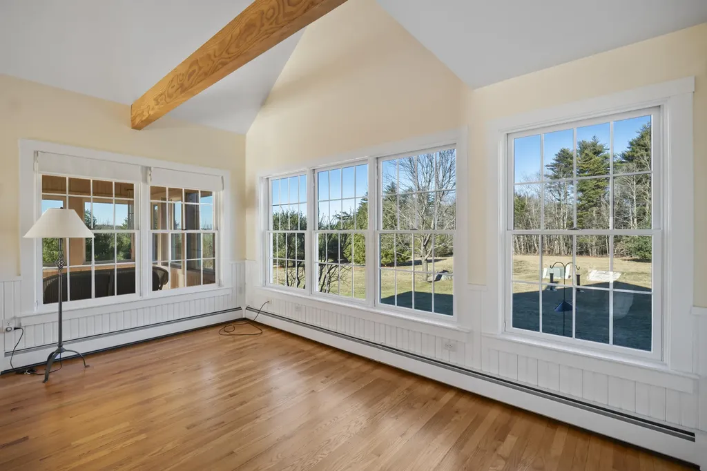 20 Orchard Lane New Gloucester ME 04260