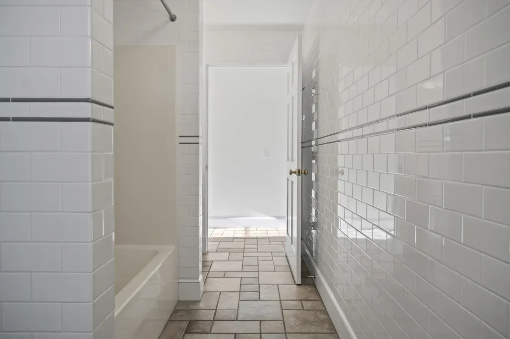 20 Orchard Lane New Gloucester ME 04260