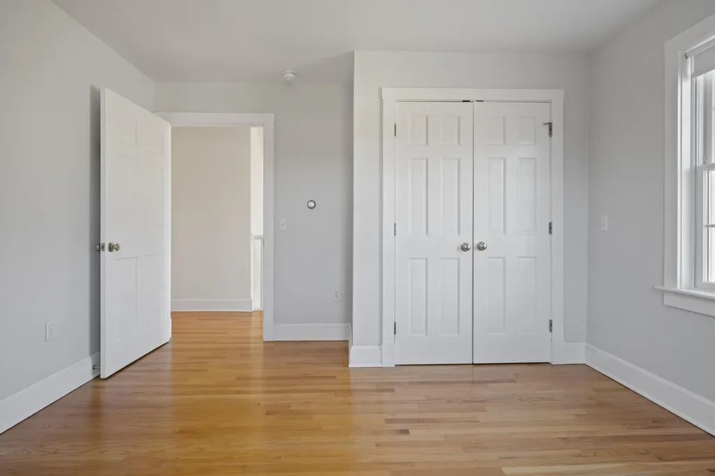 20 Orchard Lane New Gloucester ME 04260