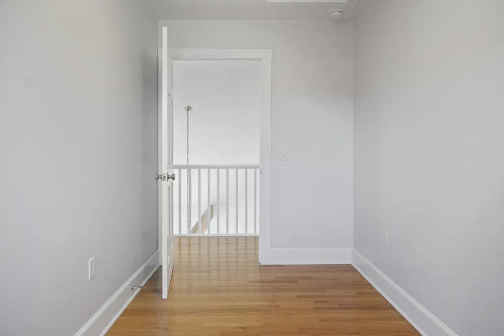 20 Orchard Lane New Gloucester ME 04260