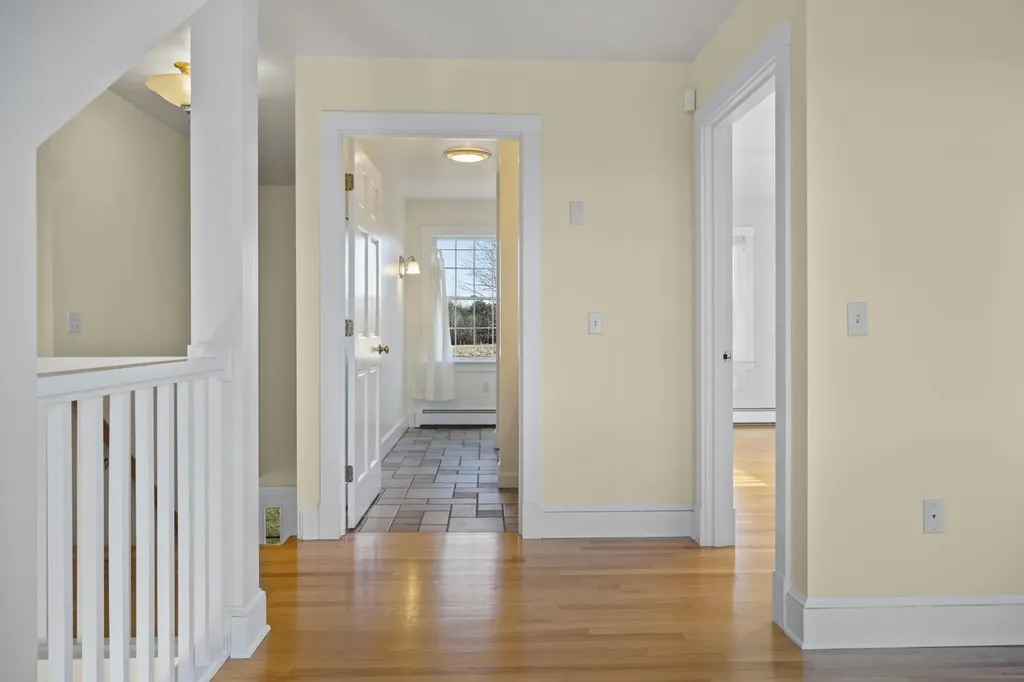 20 Orchard Lane New Gloucester ME 04260