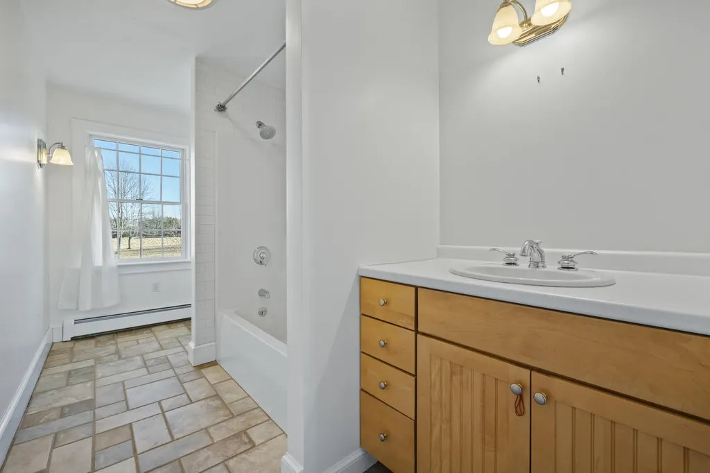 20 Orchard Lane New Gloucester ME 04260