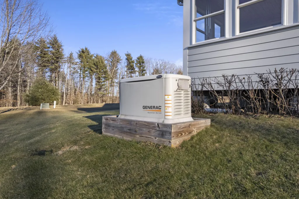 20 Orchard Lane New Gloucester ME 04260