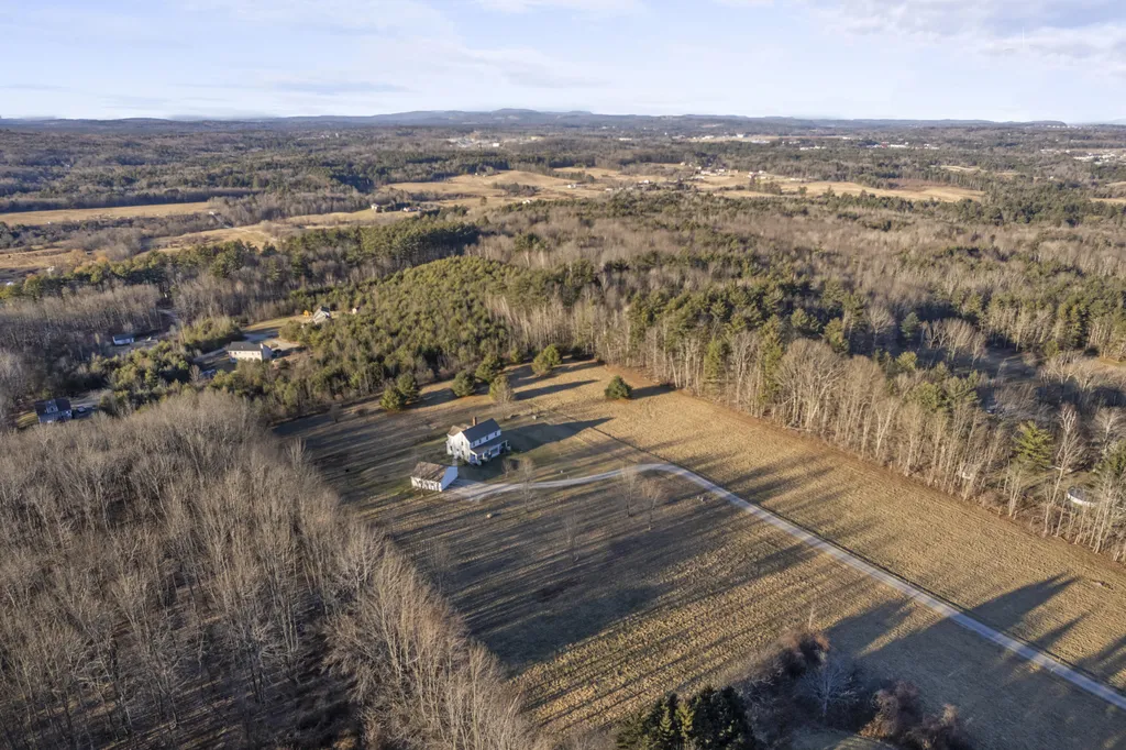 20 Orchard Lane New Gloucester ME 04260