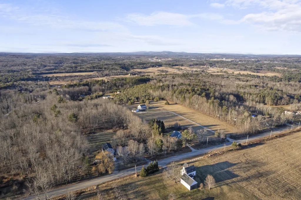 20 Orchard Lane New Gloucester ME 04260