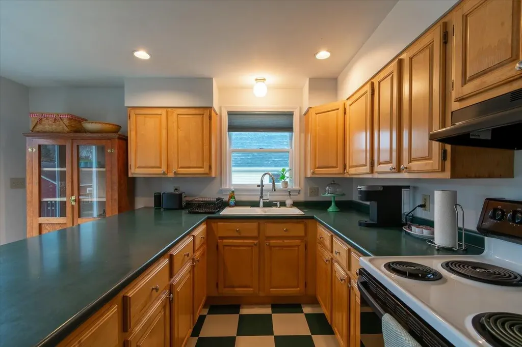 2520 Atlantic Highway Lincolnville ME 04849