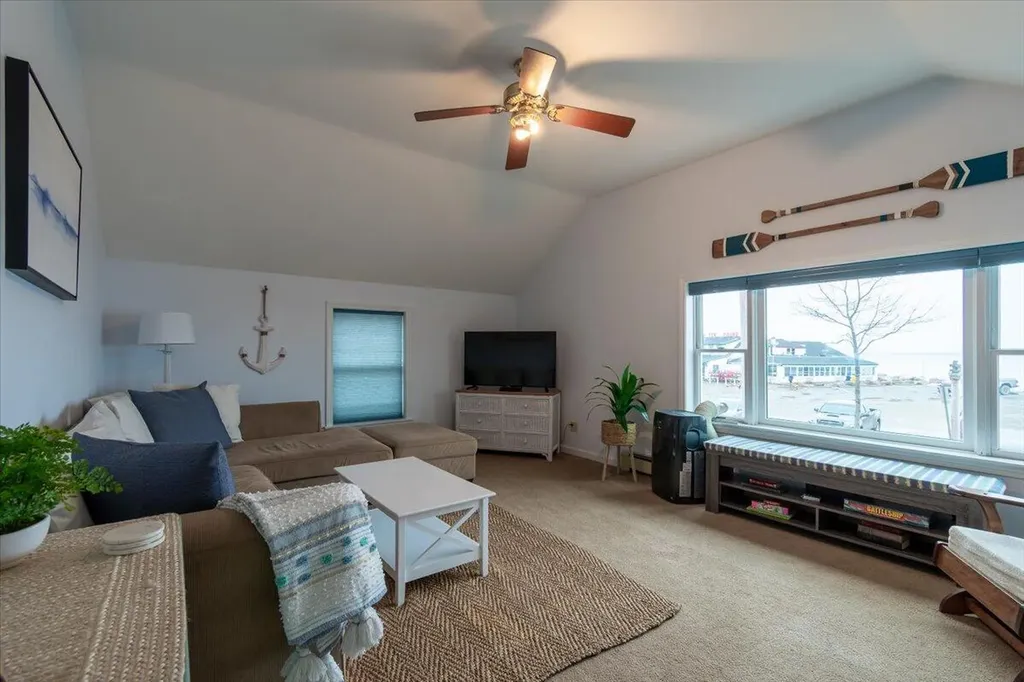 2520 Atlantic Highway Lincolnville ME 04849