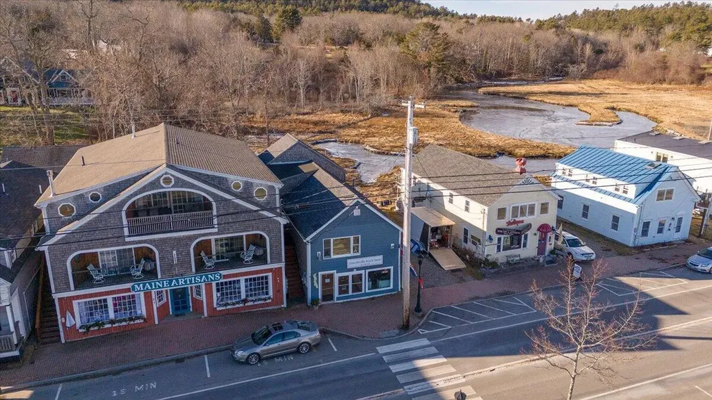 2520 Atlantic Highway Lincolnville ME 04849