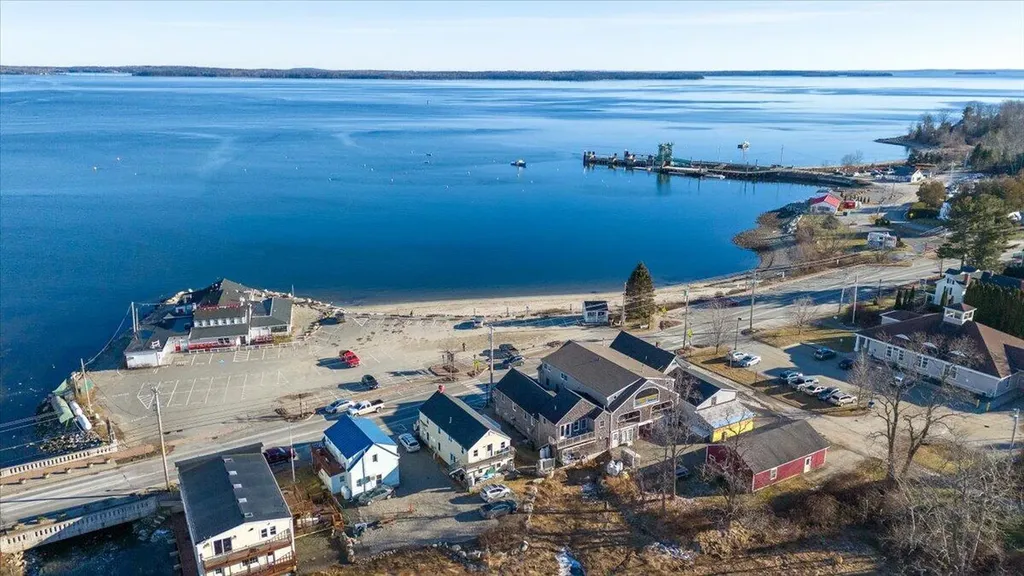 2520 Atlantic Highway Lincolnville ME 04849