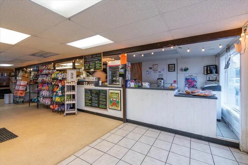 2520 Atlantic Highway Lincolnville ME 04849