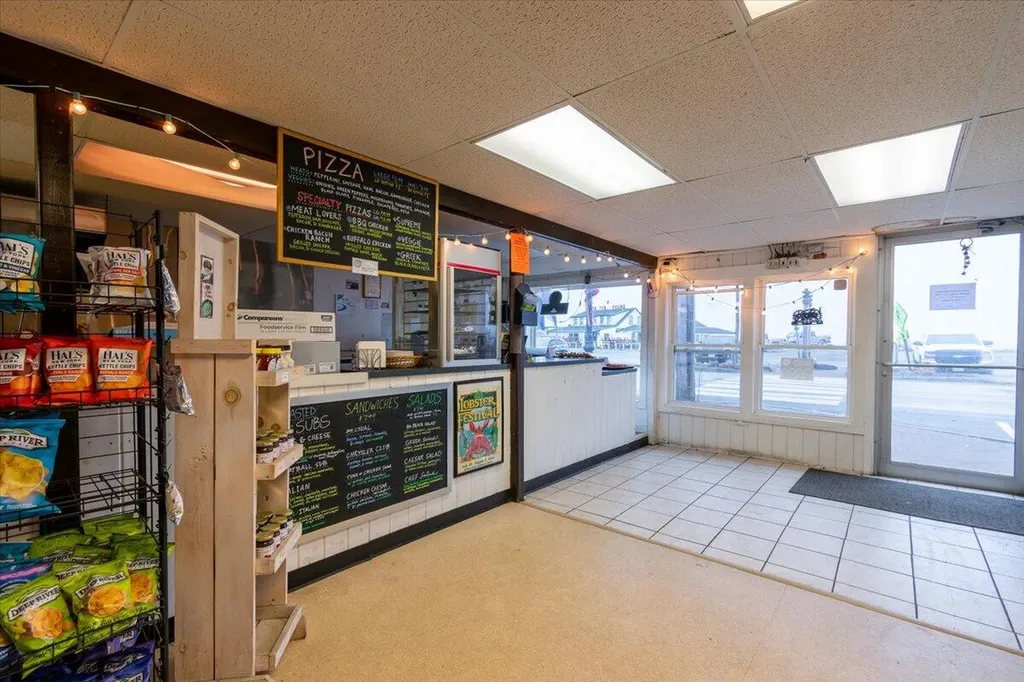 2520 Atlantic Highway Lincolnville ME 04849