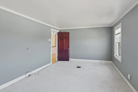 328 Blackstrap Road Falmouth ME 04105