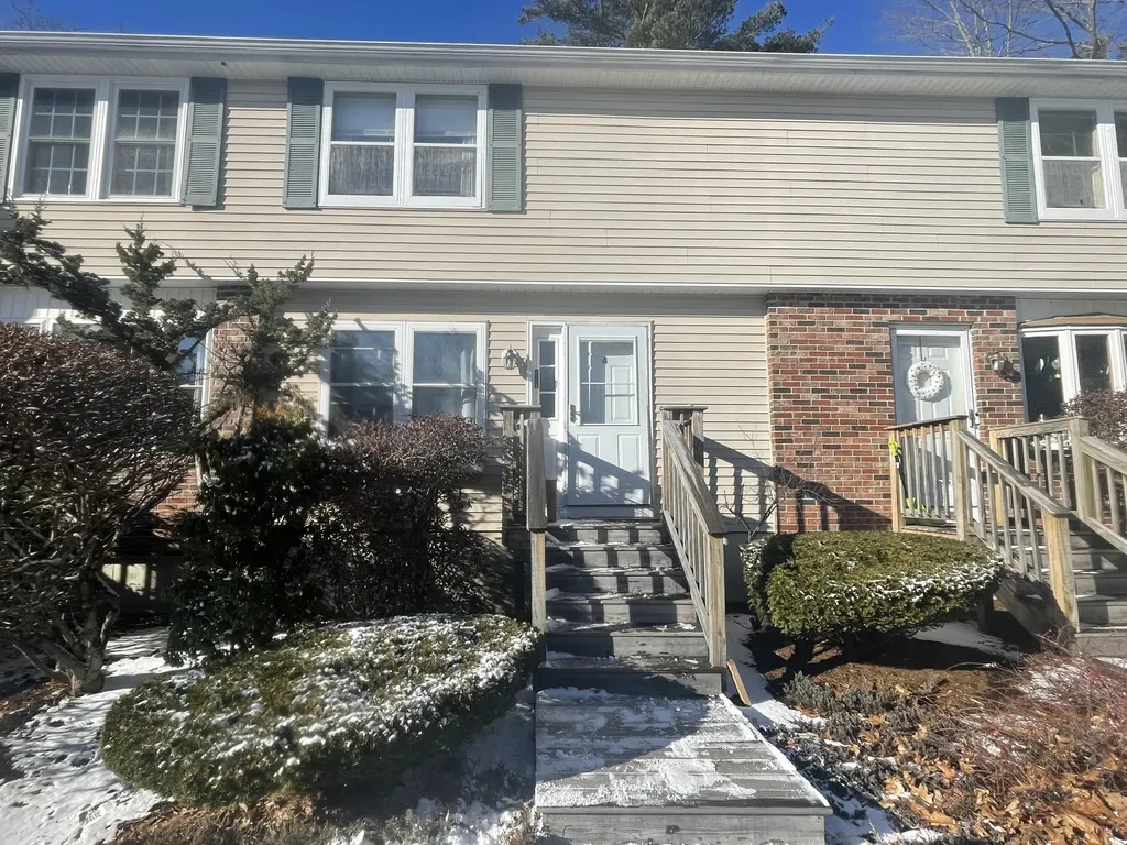 3 Colburn Drive Orono ME 04473