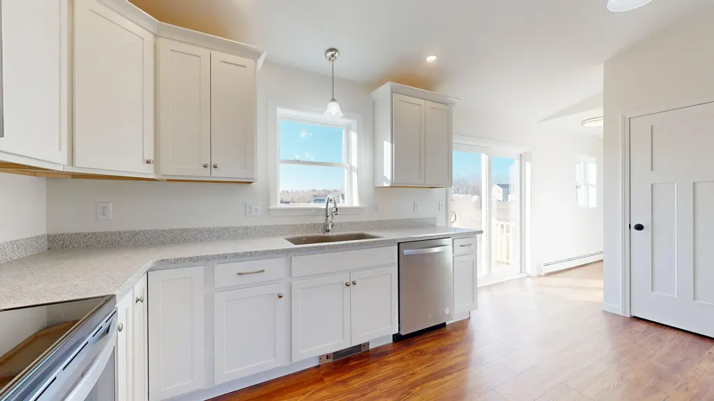10 Hayfield Drive Greene ME 04236
