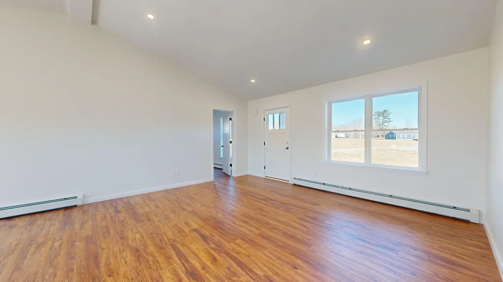 10 Hayfield Drive Greene ME 04236