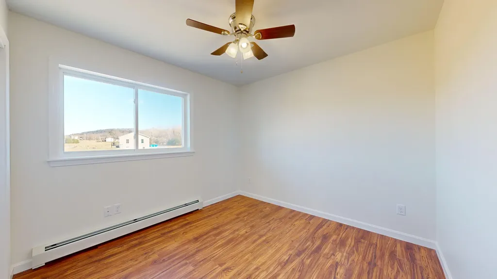 10 Hayfield Drive Greene ME 04236