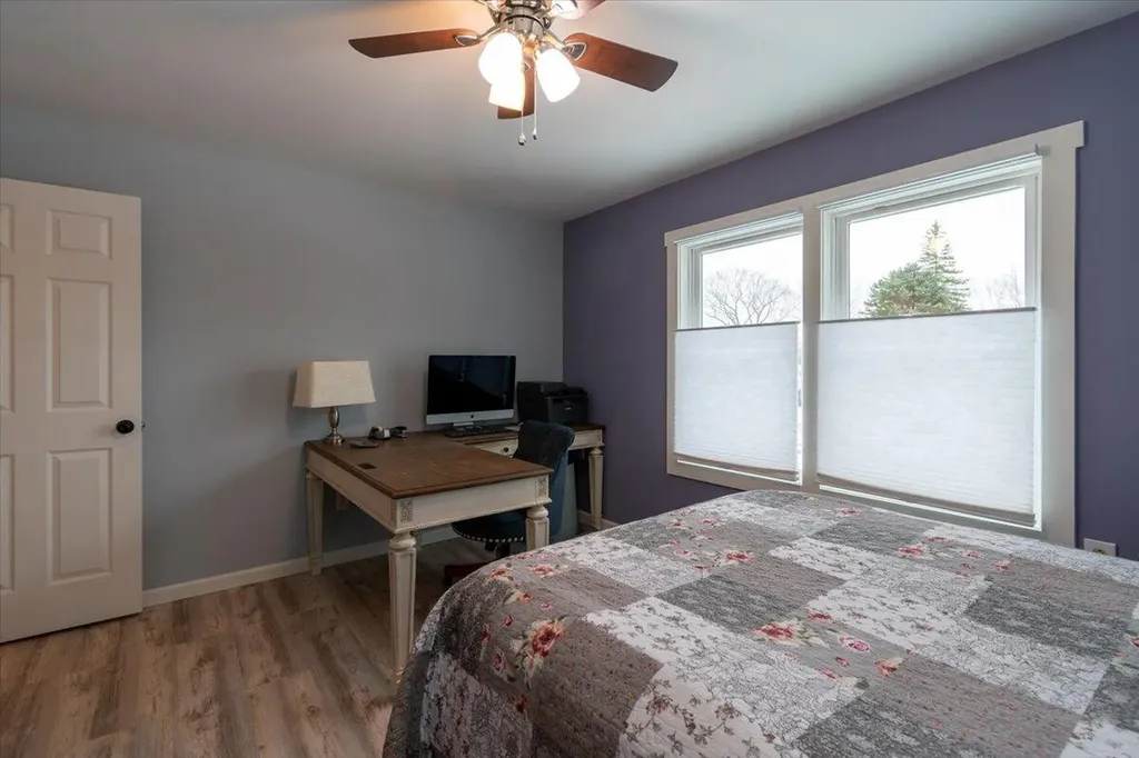 73 Bayside W Owls Head ME 04854