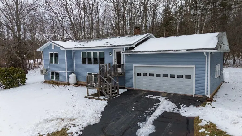 73 Bayside W Owls Head ME 04854
