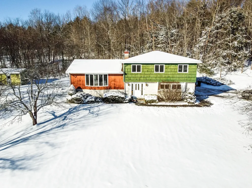 665 High Street West Gardiner ME 04345