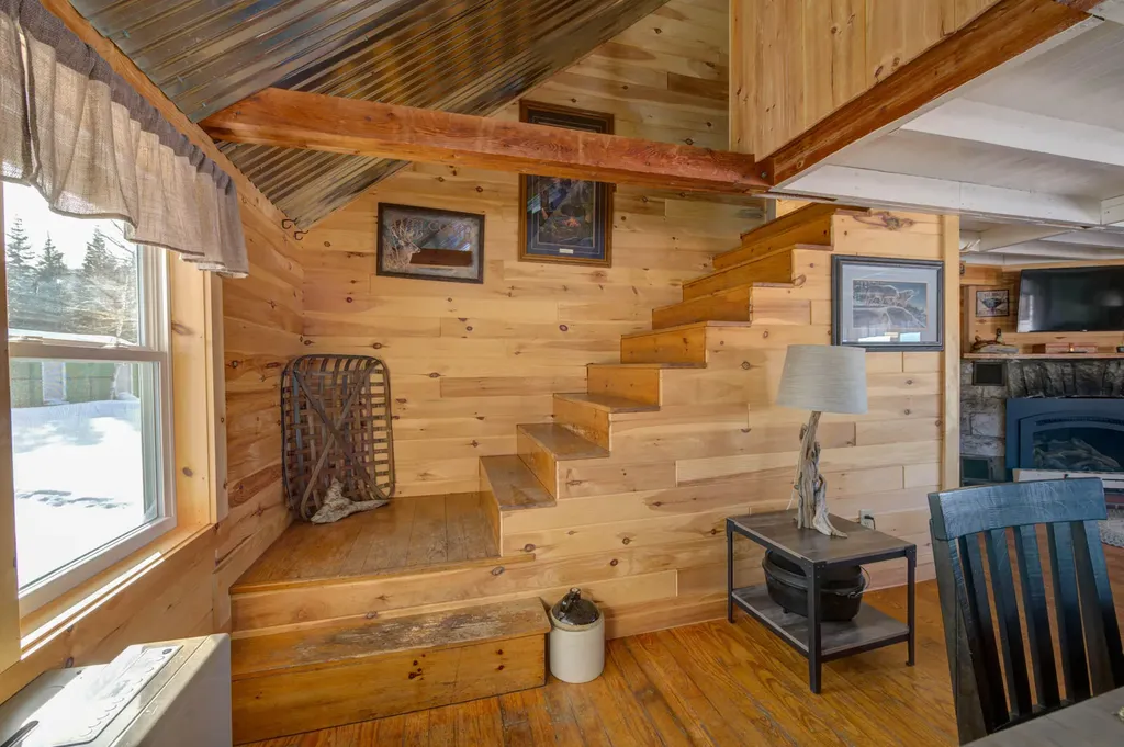 121 Shelton Trail Rangeley Plt ME 04970